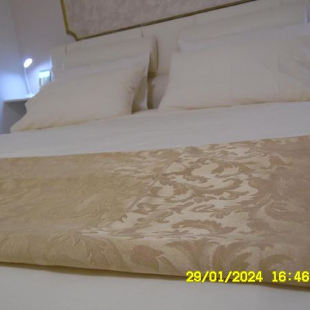 La Casa Di Giuditta - B&B Casa Vacanze - Ramacca Esterno foto